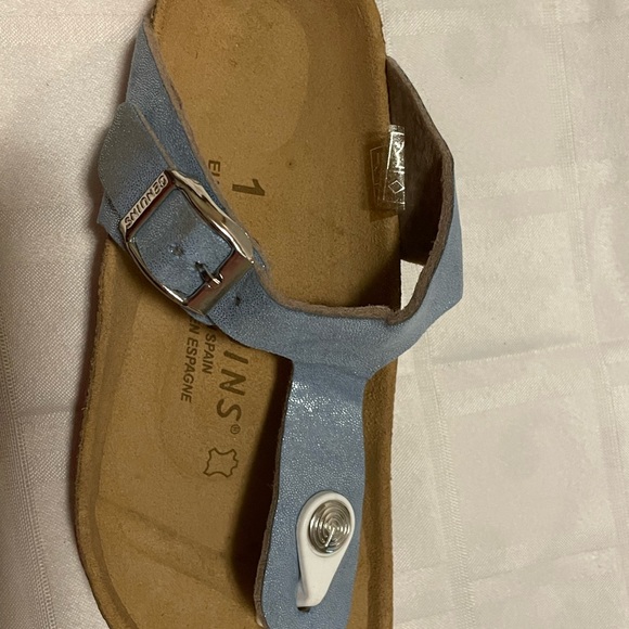 GENUINS YOUTH GIRL'S ROSAS SANDAL. leather uppers - Picture 2 of 5